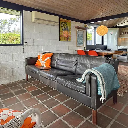 2 Bedroom Lovely In Feriehus *